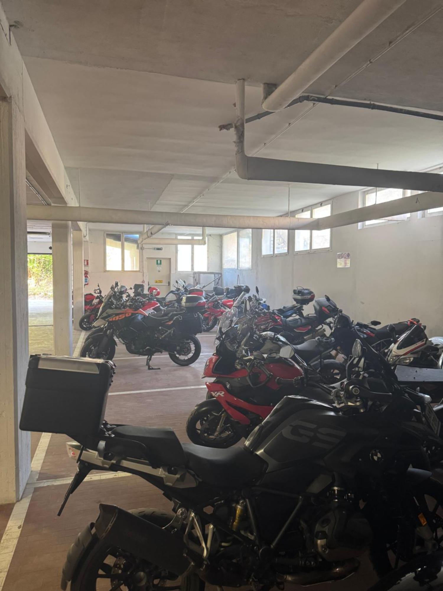 Bike & Bikers Hotel Restaurant アンペッツォ エクステリア 写真